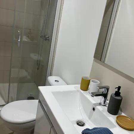 Studio N1 4 Pers A 300m Du Metro B, 25mn Eurexpo * Oullins